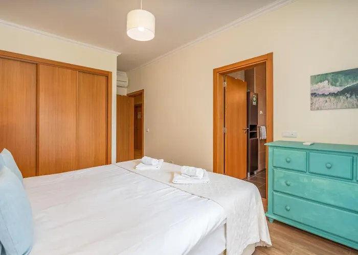 #010 Marina By Holidays *