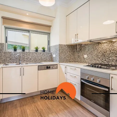 #010 Marina By Holidays Апартаменты