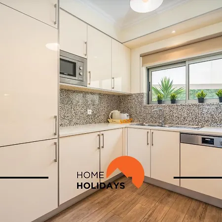 #010 Marina By Holidays Апартаменты