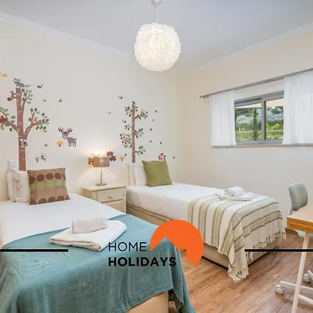 #010 Marina By Holidays *