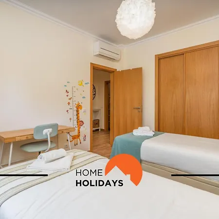 #010 Marina By Holidays Appartement *